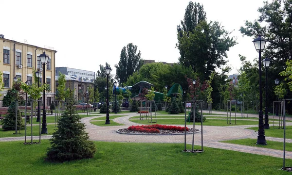 ウクライナのキエフ2021年7月10日 公園内の航空機博物館記念碑 — ストック写真