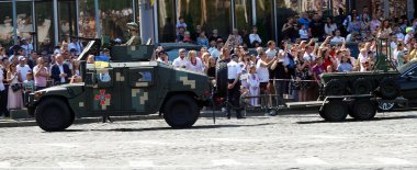 Kyiv, Ukrayna 24 Ağustos 2021: Taktik robot platformları TISIA90032 Ukrayna 'nın 30 yıllık bağımsızlığının kutlanmasında