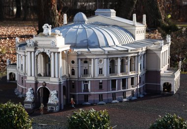 Kyiv, Ukrayna 11 Kasım 2021: Odessa şehrindeki opera ve bale tiyatrosu - Kyiv 'deki minyatür müze