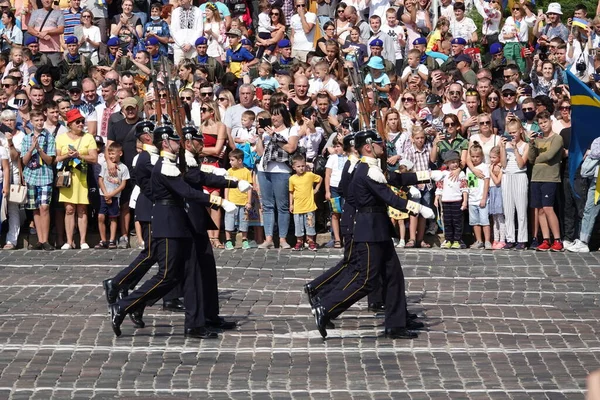 Kiev Ucrania Agosto 2021 Una Columna Soldados Suecos Marchando Celebración —  Fotos de Stock