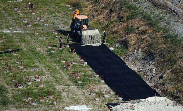 Kyiv, Ukrayna 28 Temmuz 2020 Sıfır Döngü şantiyesi, Kyiv 'deki su geçirmezlik ve inşaata hazırlık