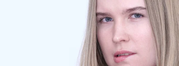 Portret Van Een Model Blauw Eyed Blond Meisje Zonder Make — Stockfoto