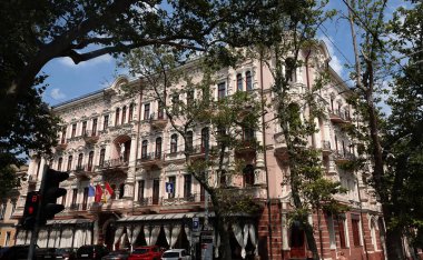 Odessa, Ukrayna 20 Temmuz 2021: Odessa 'nın merkezinde bulunan antik binalar