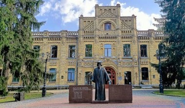 Kiev, Ukrayna 6 Temmuz 2021: Dedektif Anıtı Mendeleev Ukrayna Ulusal Teknik Üniversitesi 'nin Kiev Politeknik Enstitüsü' nün Kiev şehrindeki Sikorsky 'nin adını almıştır.