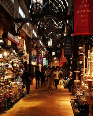 Dubai, BAE 20 Şubat 2020: Müşteri çekmek için doğu tarzında dekore edilmiş