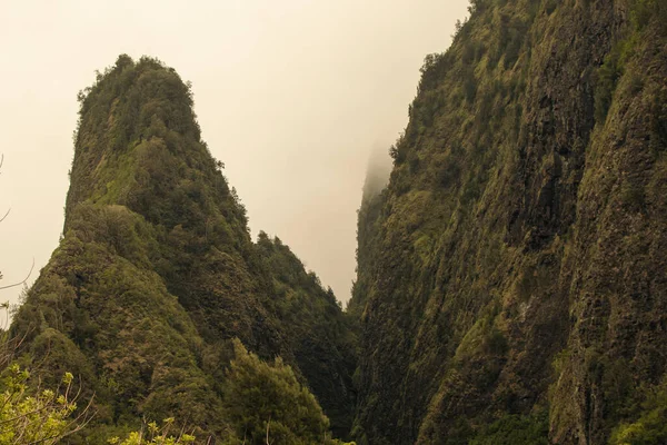 Panoramic landscape view from Iao Valley, Maui, Hawai. — Stock Photo, Image