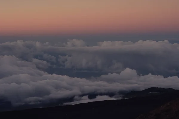 Panoramic top view from Haleakala volcano in Maui, Hawai — Stockfoto