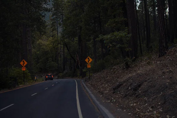 Herbstliche Landschaft Aus Dem Yosemite Nationalpark Kalifornien Vereinigte Staaten Hochwertiges — Stockfoto