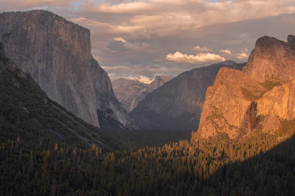 Autumnal Landscape Yosemite National Park California United States Фотографія Високої — стокове фото