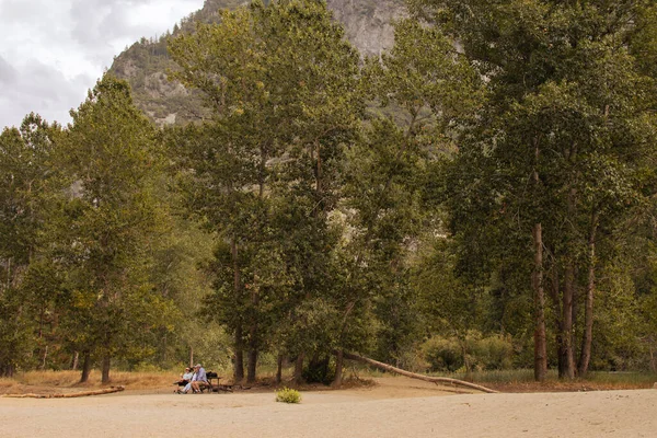 Paisagem natural outonal do Parque Nacional de Yosemite, Califórnia, Estados Unidos — Fotografia de Stock