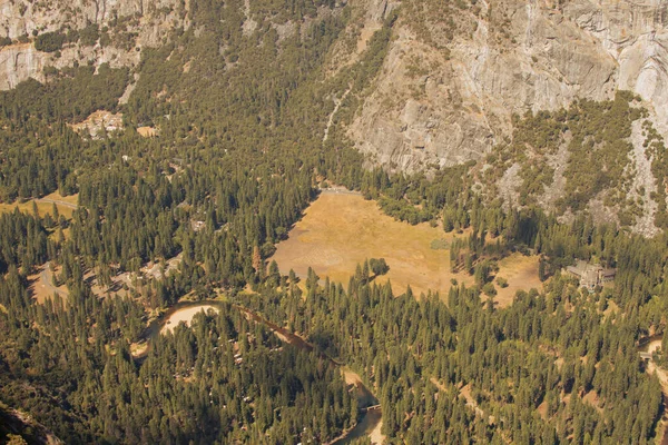 Autumnal natural landscape from Yosemite National Park, California, United States — Stock Photo, Image