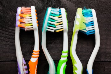 Diş fırçaları