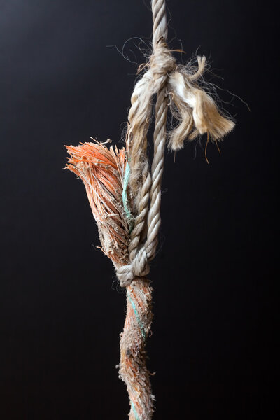 Изношенная веревка
