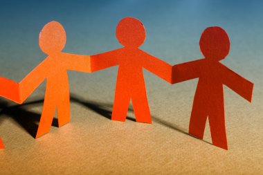 Kağıt takımı ortaklık kavramını birleştirdi