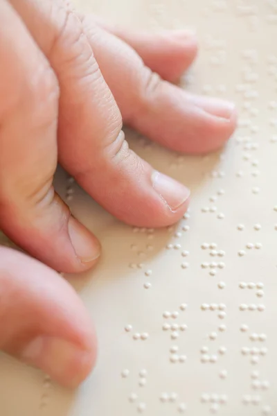 Blind reading text in braille language — Stock Photo, Image