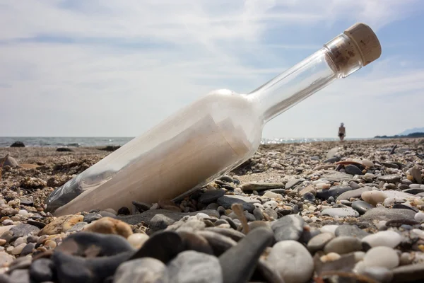 Bericht in een fles — Stockfoto