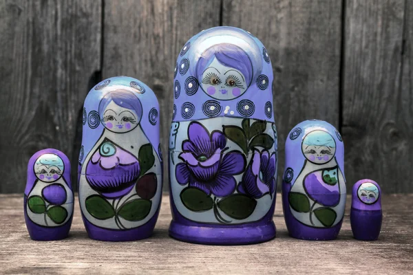 Lalki babushkas lub matryoshkas. — Zdjęcie stockowe