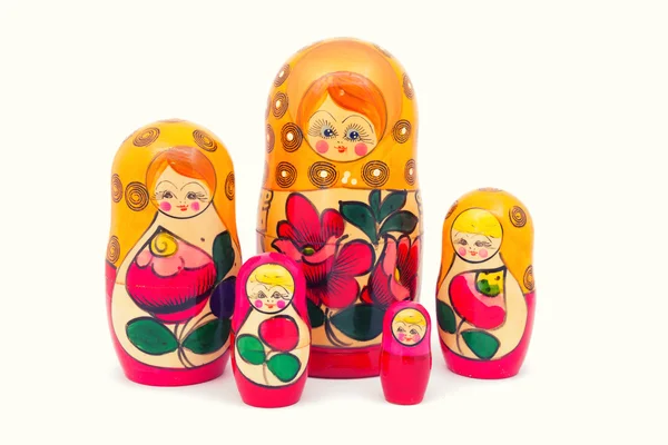 Babushkas ou bonecas matryoshkas . — Fotografia de Stock