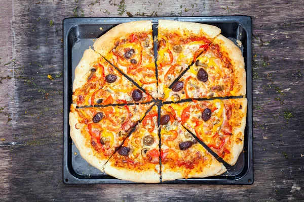 Pizza — Stockfoto