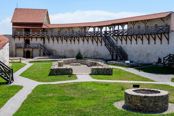 Feldioara Fortaleza Medieval Marienburg Cetatea Feldioara Después Renovación Condado Brasov —  Fotos de Stock