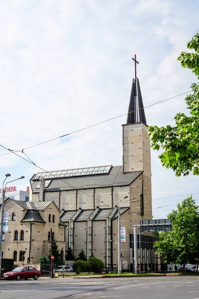 Bucarest Rumania Junio 2021 Edificio Renovado Iglesia Católica Santa Cruz — Foto de Stock