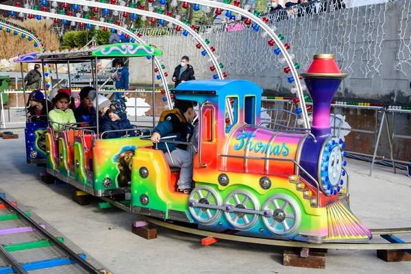 Bukarest Rumänien November 2021 Bunte Kinder Trainieren Einem Sonnigen Herbsttag — Stockfoto