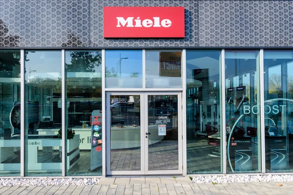 Bucharest Romania November 2021 Miele Showroom Offices City Gate Towers Images De Stock Libres De Droits