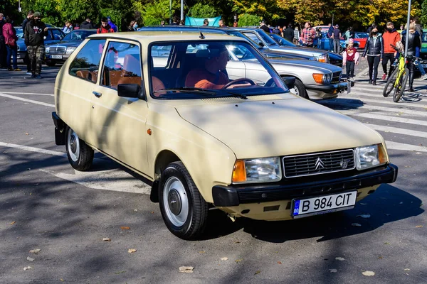 Bucharest Romania October 2021 One Vivid Yellow Citroen French Vintage — Stockfoto