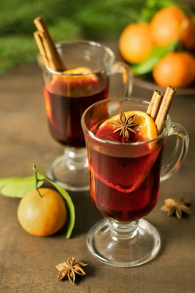 Christmas Mulled Wine Spices Wooden Table Spruce Branches Tangerines Traditional — Stock Photo, Image