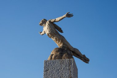 heykel Icarus