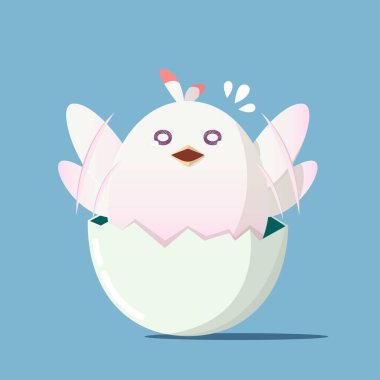 Tatlı beyaz bir piliç kabuğundan kurtuluyor. Çatlak bir yumurtanın içinde oturan piliç.