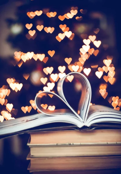 Heart Book Pages Love Concept Heart Bokeh Background Valentine Day — Stock Photo, Image