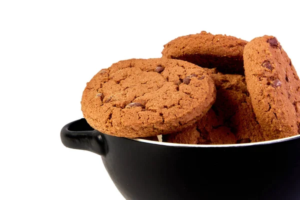 Biscuits Cacao Pépites Chocolat Dans Une Assiette Noire Close Sur — Photo