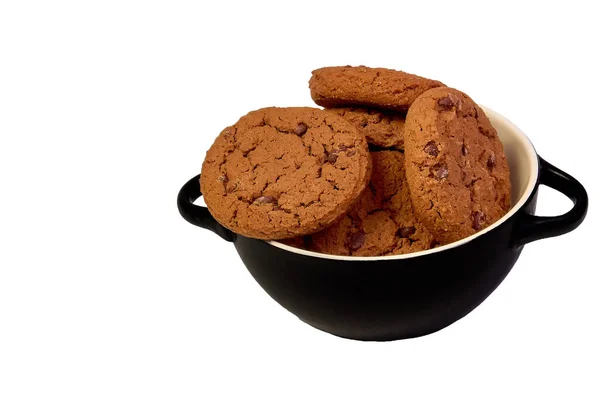 Kekse Mit Kakao Und Schokoladenchips Auf Einem Schwarzen Teller Auf — Stockfoto