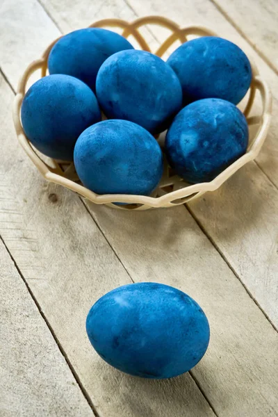 Blue Painted Eggs Wooden Background — Stock Photo, Image