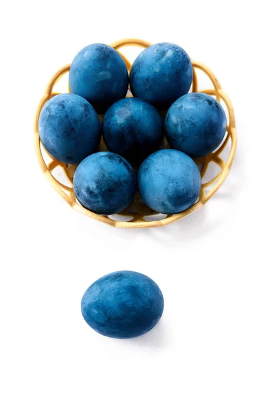 Blue Painted Eggs White Background Vertical Shot — Stock Fotó