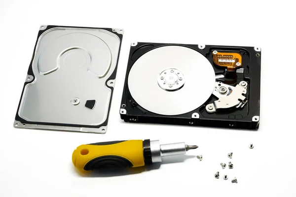 Açık Hard Disk Tornavida Beyaz Arka Planda Izole Edildi Bilgisayar — Stok fotoğraf