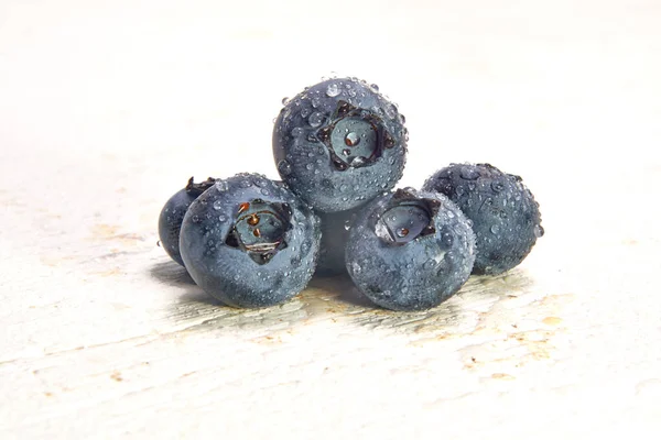 Fresh Blueberries Water Drops Light Background — Stok fotoğraf