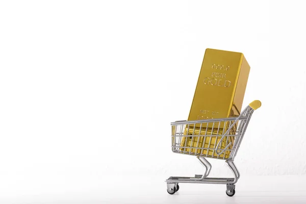 Carro Supermercado Juguete Carrito Compras Con Dinero Aislado Sobre Fondo — Foto de Stock