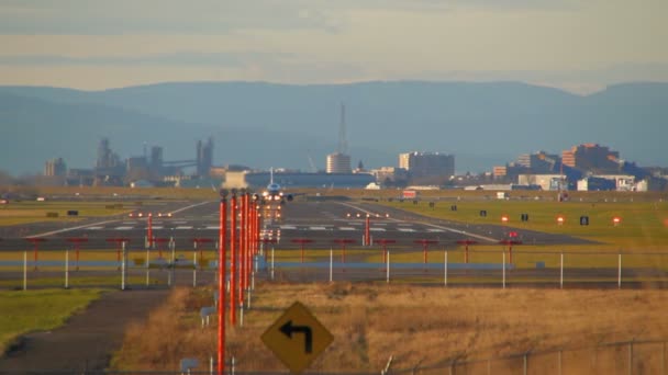 Avión despegando — Vídeo de stock