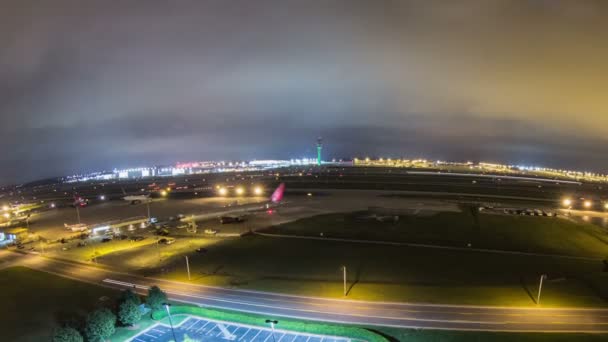 Repülőgép idő telik airport halszem pan — Stock videók