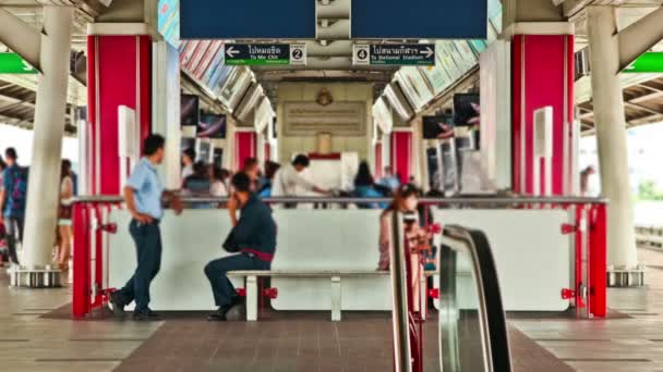 Bangkok tåg station tidsinställd — Stockvideo