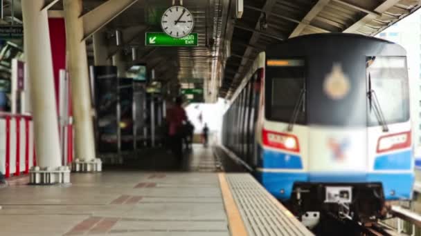 Zeitraffer am Bahnhof Bangkok — Stockvideo