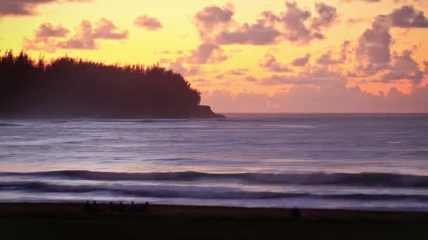 Plage time lapse clip pendant le coucher du soleil — Video