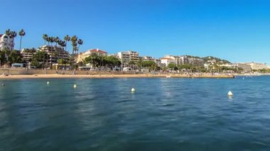 Cannes Beach zaman atlamalı klip