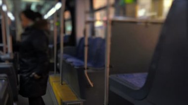 New York City'deki halk otobüsü yolculuğu.