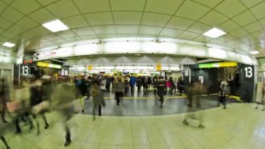 Tokyo tren istasyonu