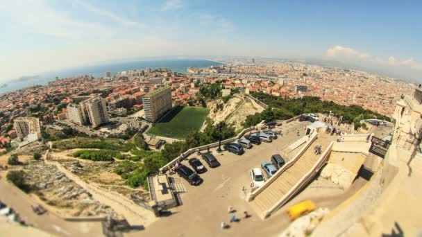 Városképet gazdagító épületnek szánták, Marseille, használata a halszem optika. — Stock videók