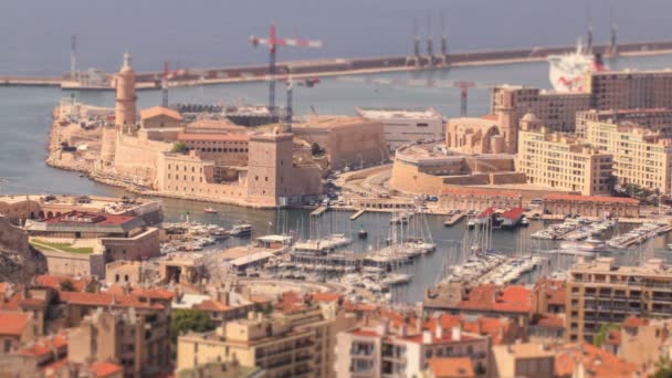 Stadsbilden i Marseille portar. — Stockvideo