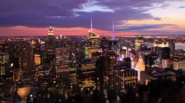 New York cityscape akşam karanlığı sırasında